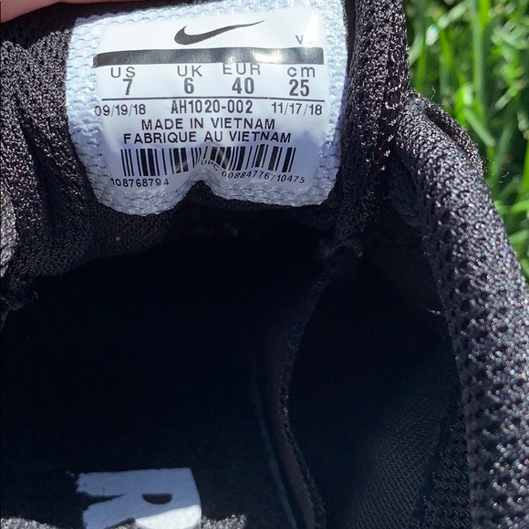 Nike track running shoes - Picture 3 of 4